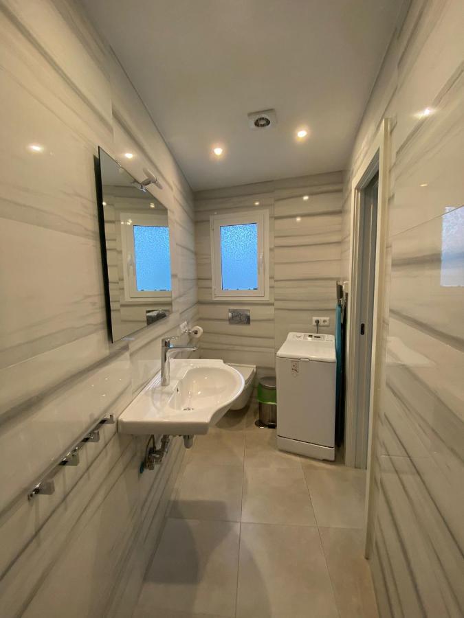 New Townhouse In The Heart Of Nerja With Jacuzzi Villa Ngoại thất bức ảnh