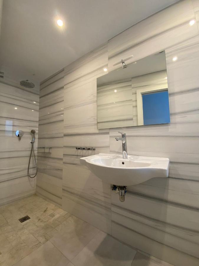 New Townhouse In The Heart Of Nerja With Jacuzzi Villa Ngoại thất bức ảnh