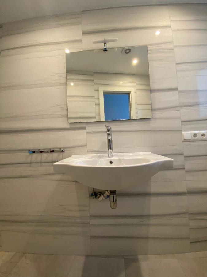 New Townhouse In The Heart Of Nerja With Jacuzzi Villa Ngoại thất bức ảnh